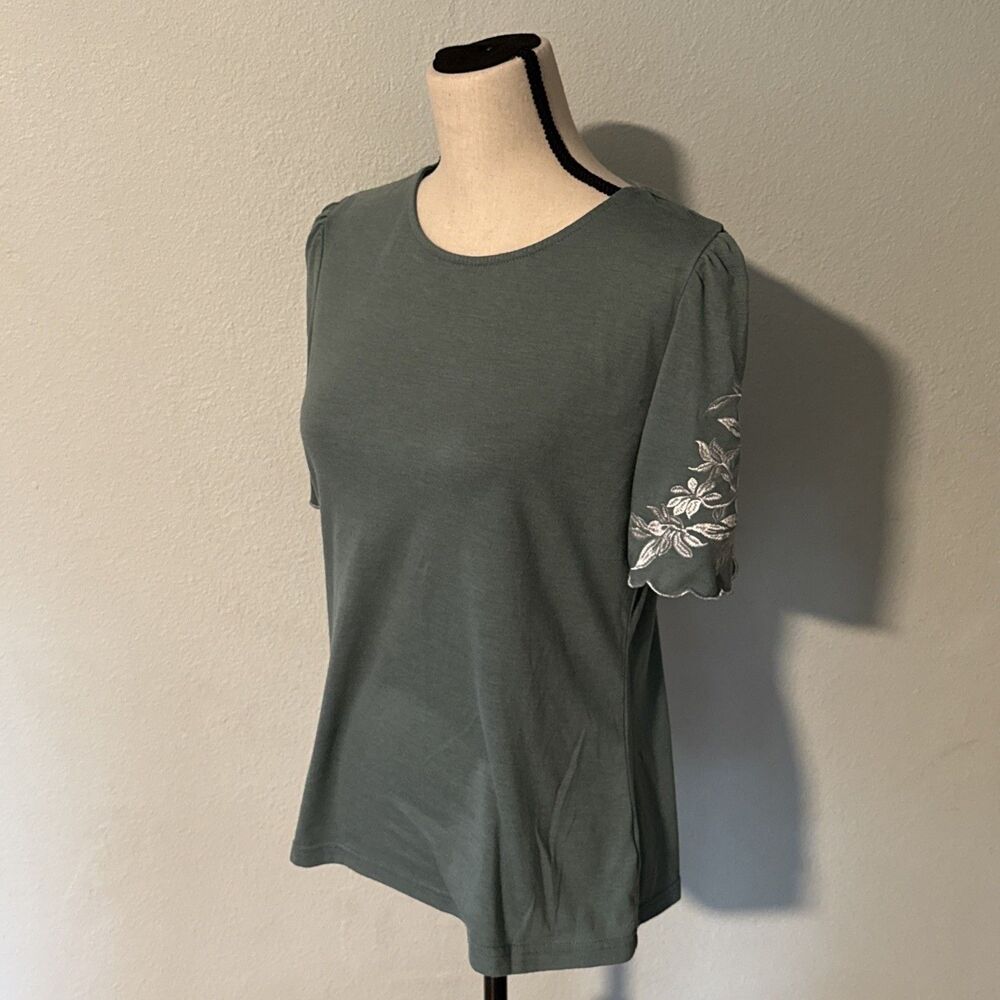 Women's Short Sleeve Sage Green Medium Embroidered Sleeve Shirt Blouse